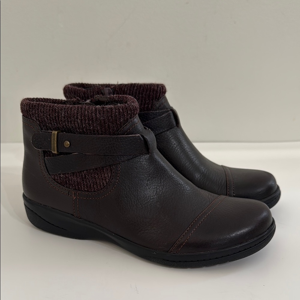 NEW CLARKS Ankle Boots Size 5 Leather Brown Booties Ladies